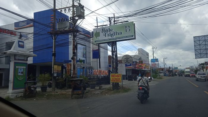 Jasa dan Perdagangan 02
