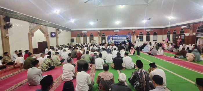 Tarhim Bupati Kebumen di Masjid Al Muttaqien Lapangan Manunggal 01