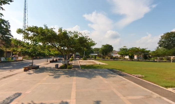 Alun Alun Manunggal 02