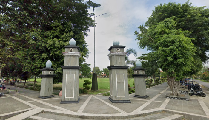 Alun Alun Manunggal