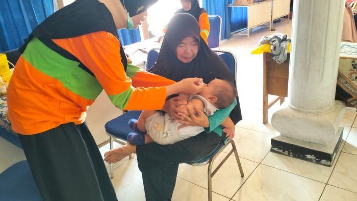 Pendistribusian PMT Balita, MBG, Imunisasi Bayi/Balita dan Posbindu Kelurahan Gombong  01